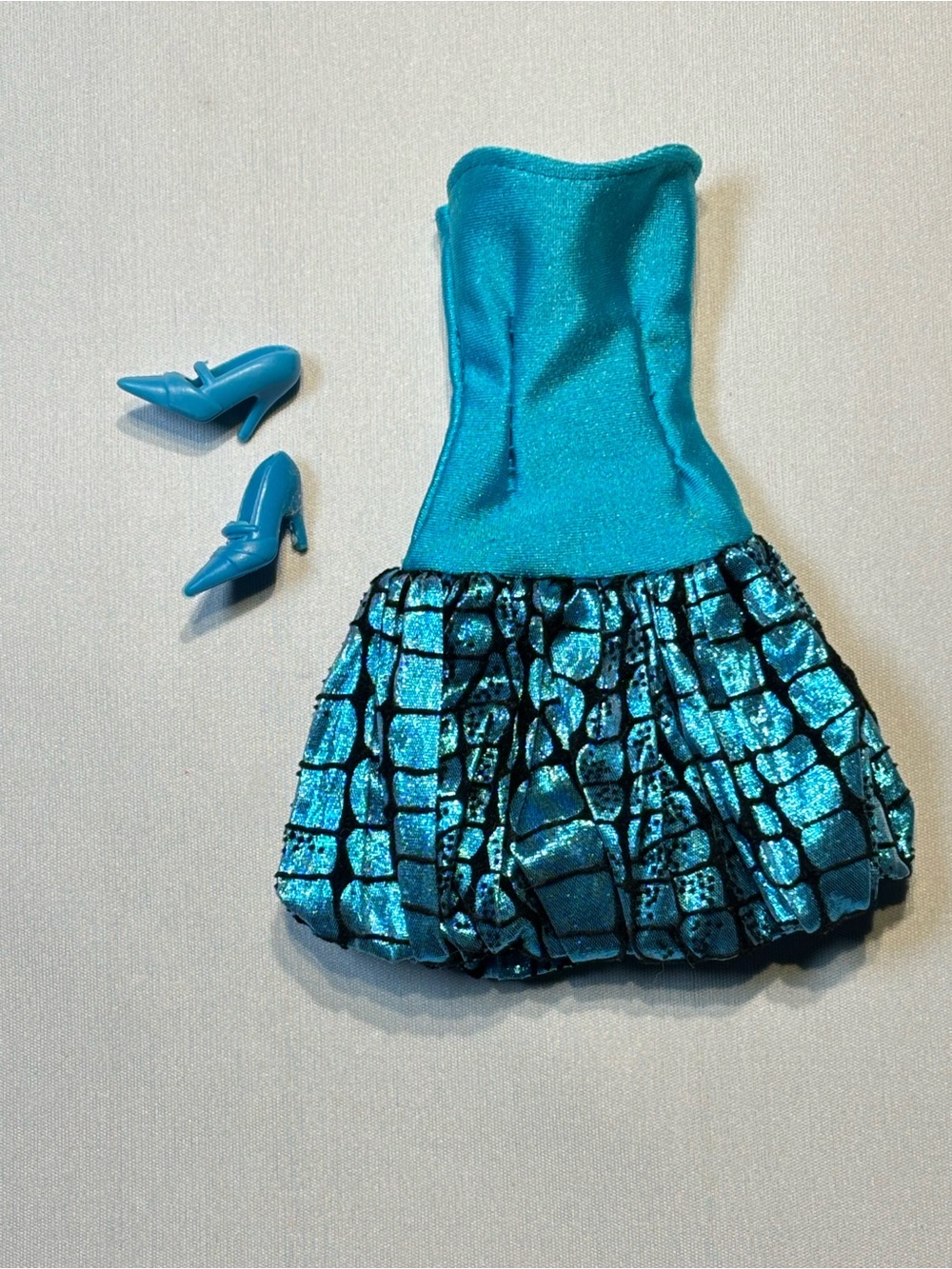 👗 Vintage 1989 Barbie Fantasy Fashions Party Dress & Shoe